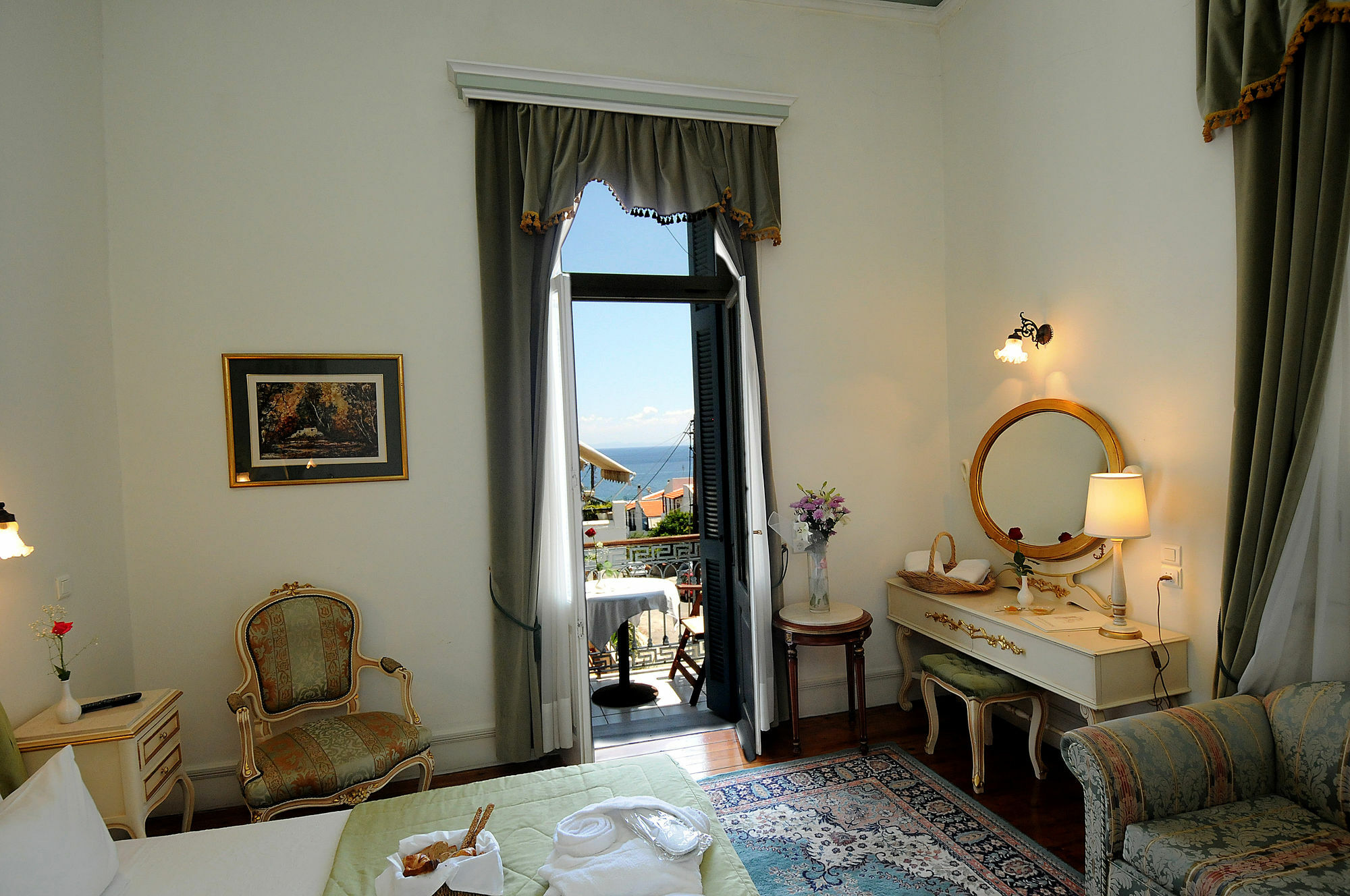 Hotel Pyrgos Of Mytilíni Exterior foto