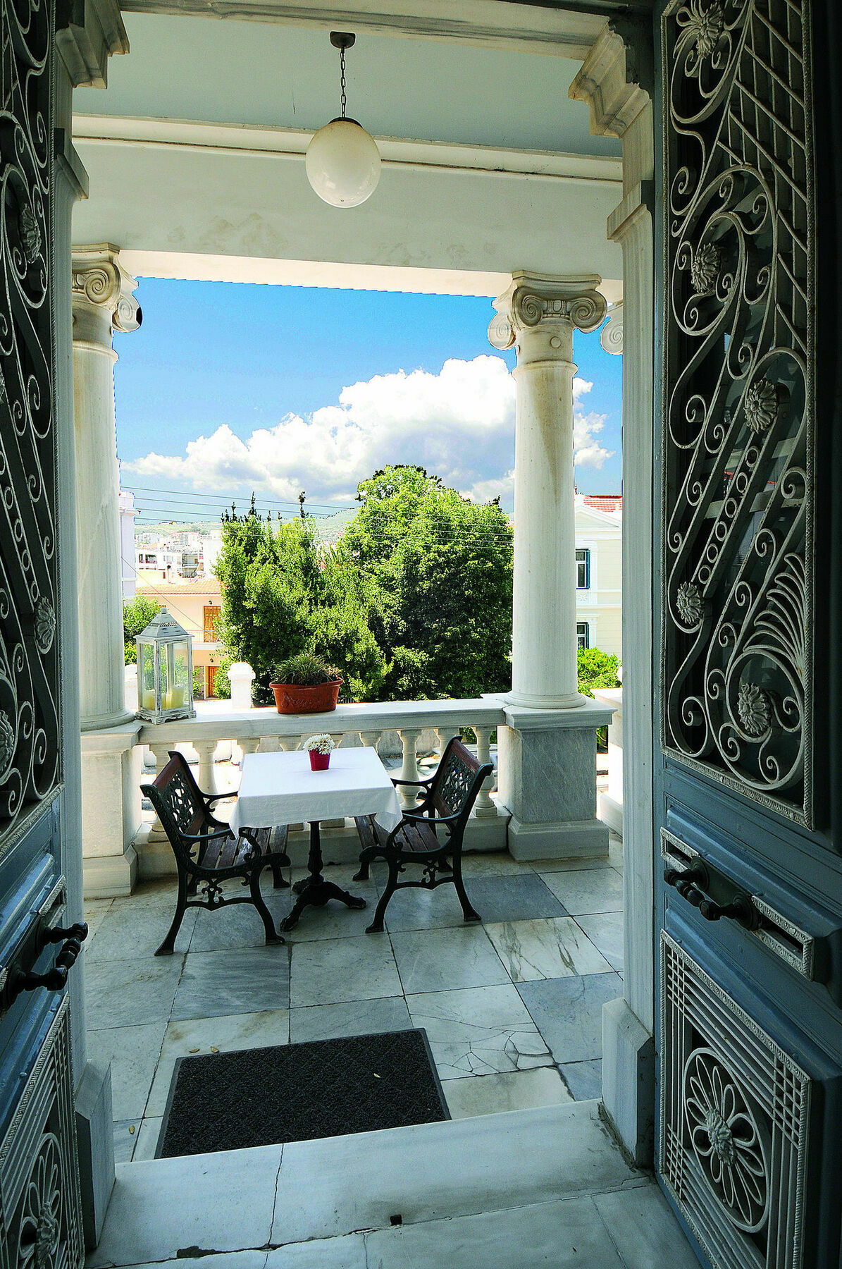 Hotel Pyrgos Of Mytilíni Exterior foto